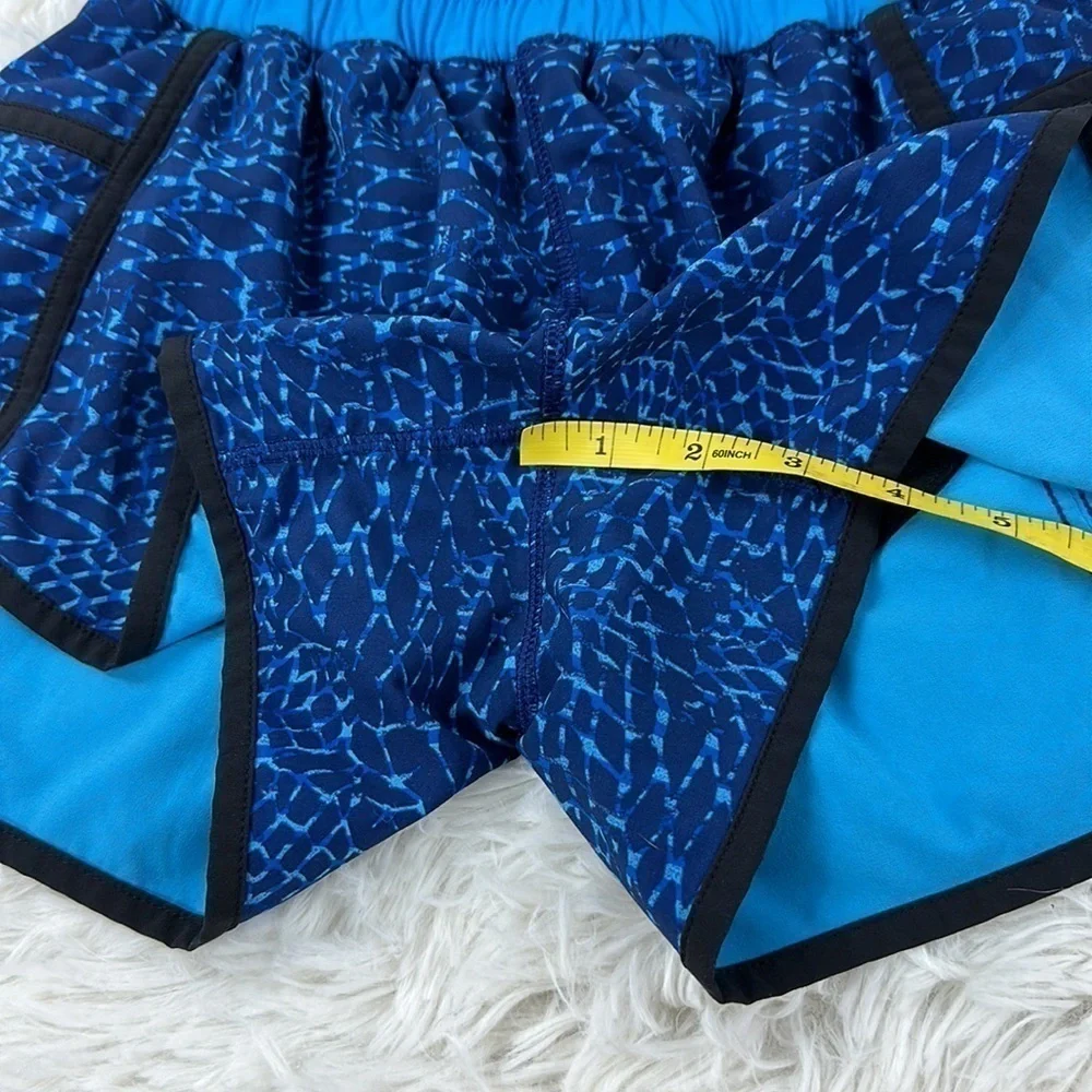 Lululemon Tracker Short III Samba Snake Kayak Blue Hero Blue / Kayak Blue - Picture 2 of 7